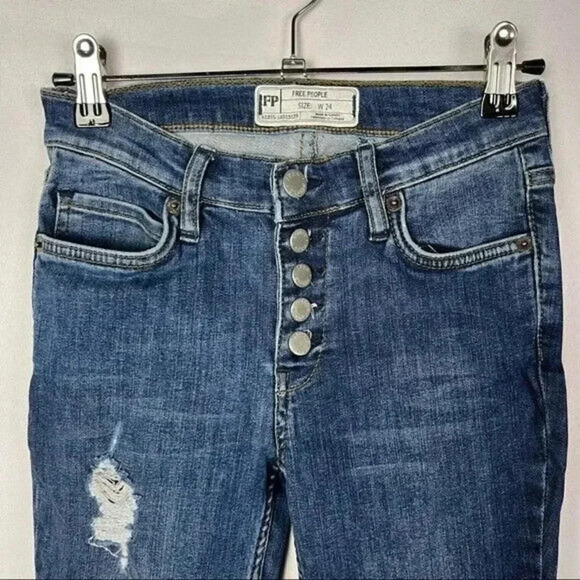Free People Reagan Distressed Button Fly Skinny Jeans 24 - Picture 5 of 6